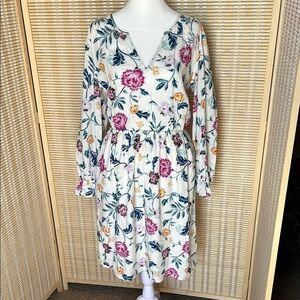 Old navy long sleeve v neck floral dress